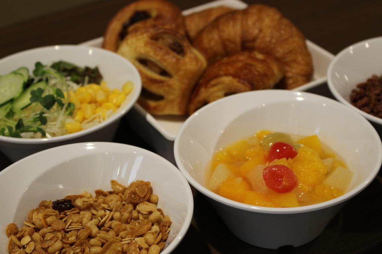 Urbain Kyoto Shijo Omiya Hotell Exteriör bild